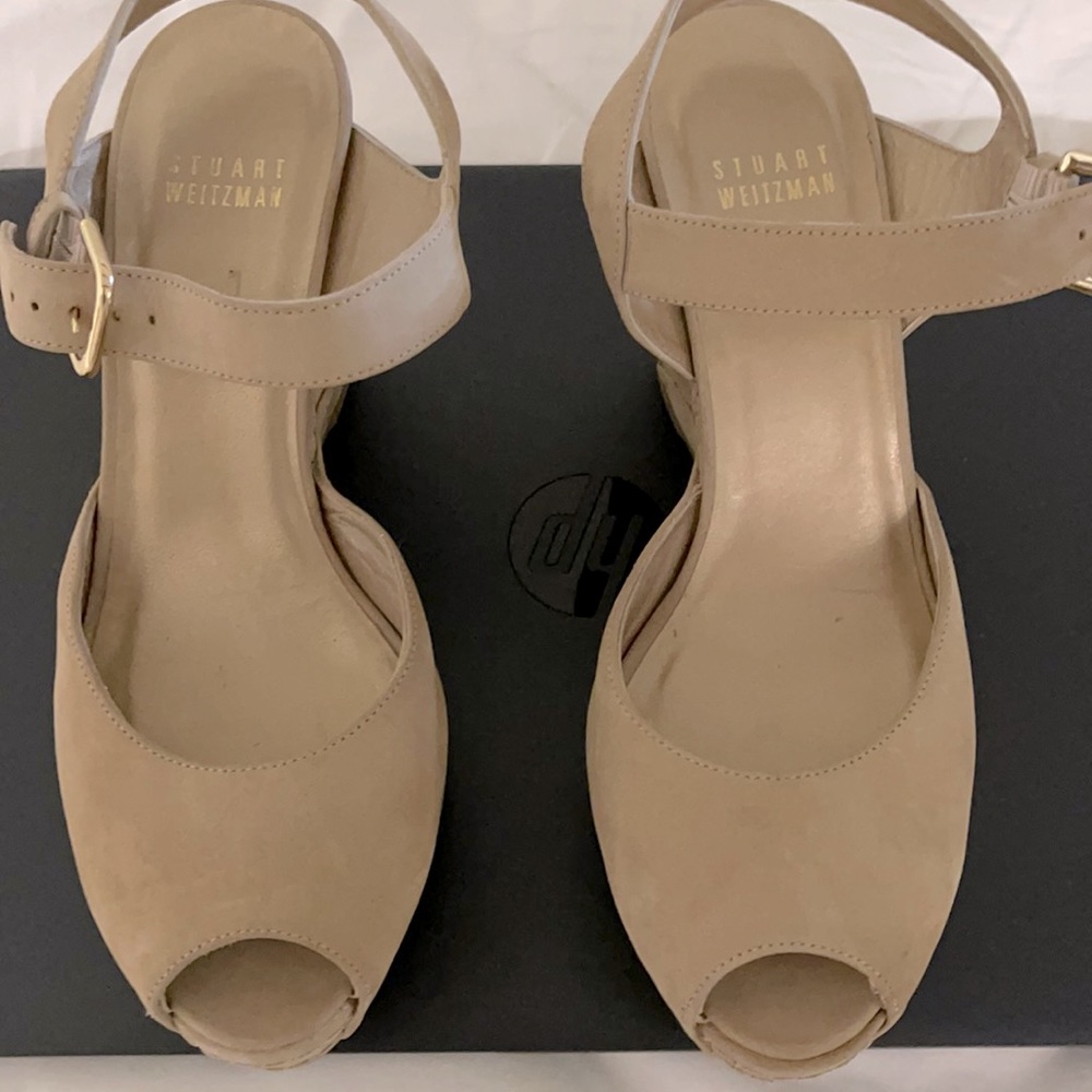 These heels perfectw/bootcutjeans.